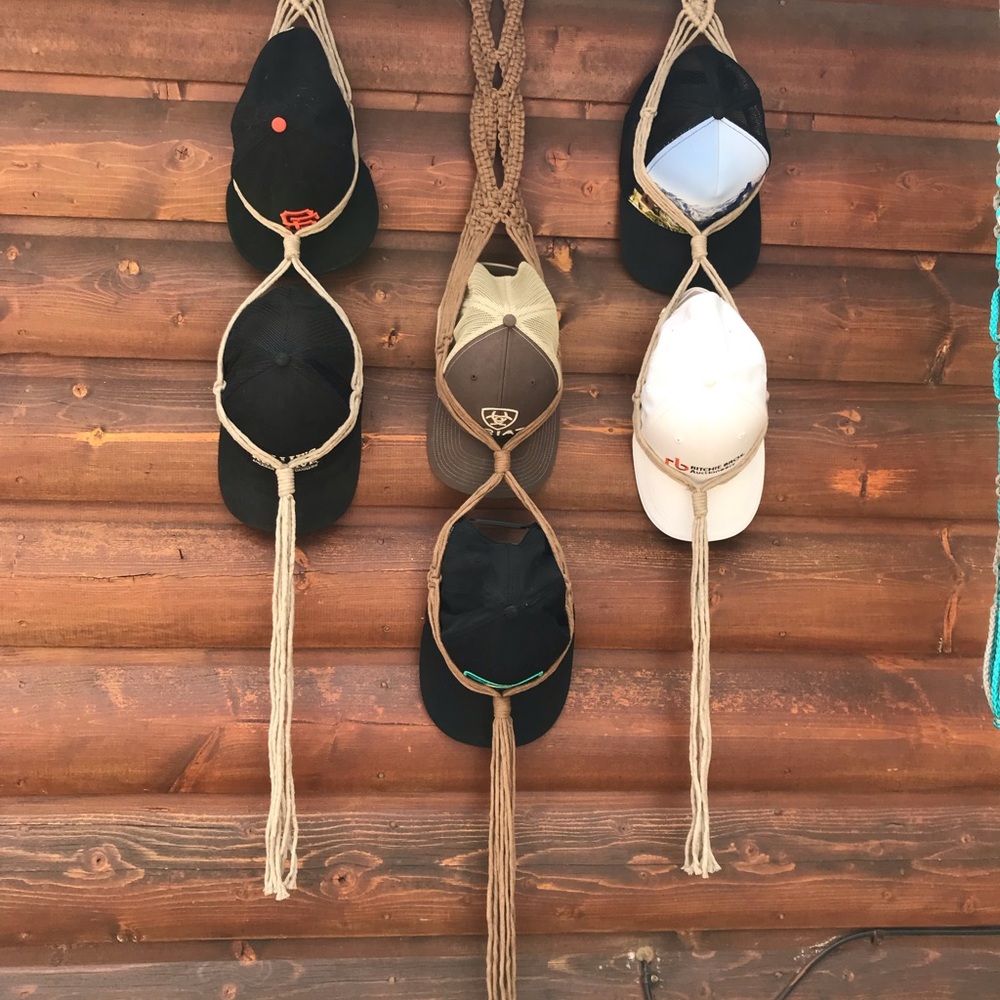 Handmade Macrame Hat hanger - Picture 6 of 7
